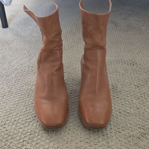 Kelsi Dagger Leather Boots 8 M